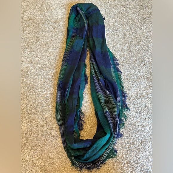 Green and blue infinity scarf - Picture 1 of 1